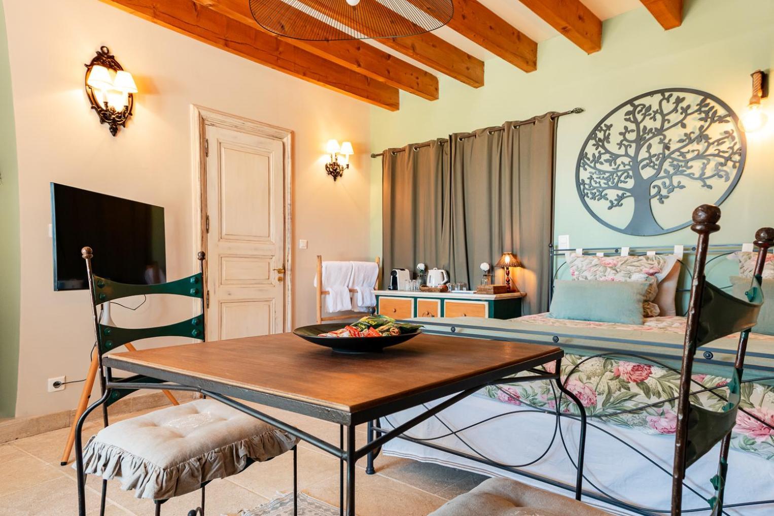 Chateau Talaud Loriol-du-Comtat Habitación foto